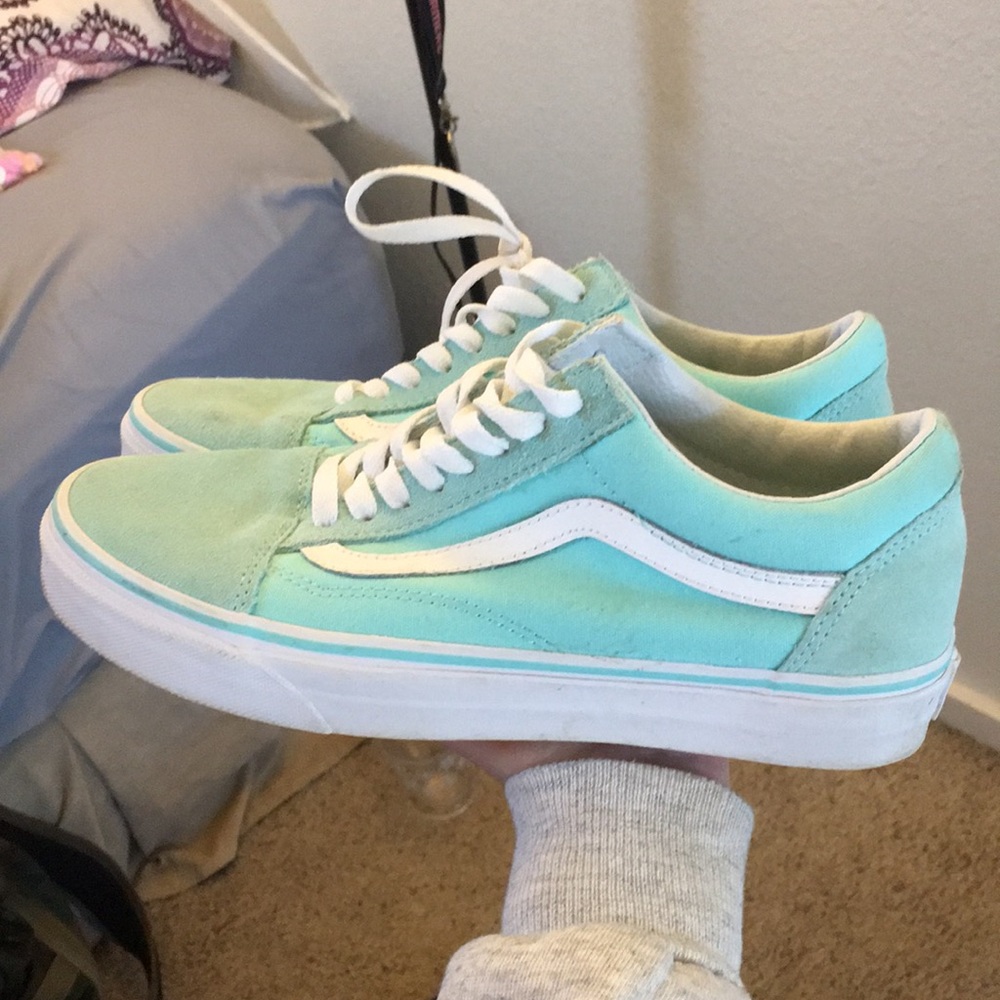 rare mint/light blue old school vans 🌸